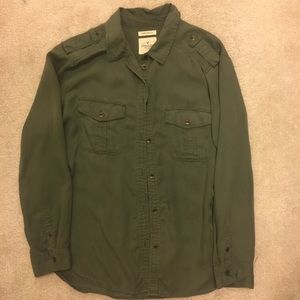 American eagle button down